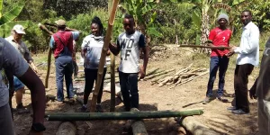 The Togolese NGO Association of Volunteers for a Healthy Environment (AVES), whose executive director is Koku Selom Agbavito, organizes community works to restore the environment